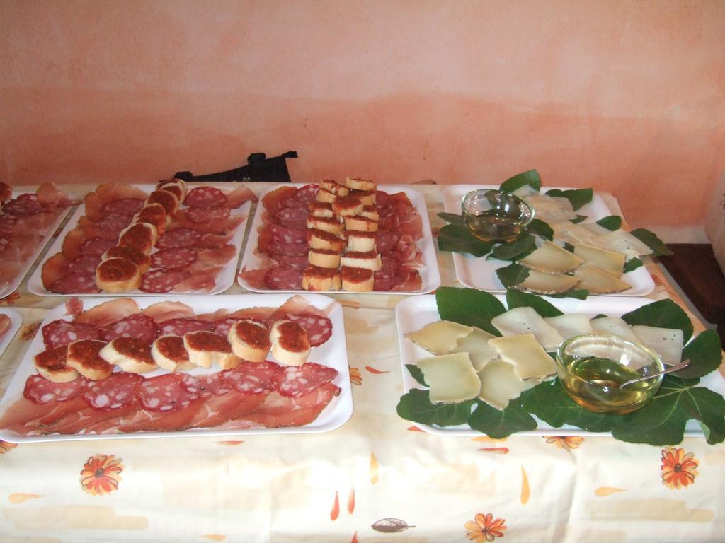 Agriturismo Relais Poggio Primo Borro Eksteriør billede